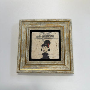 Variant Mapping v4 | amy-wine-house-natural-stone-coaster | with Gold Frame | sha256:7bc2a9ab778f