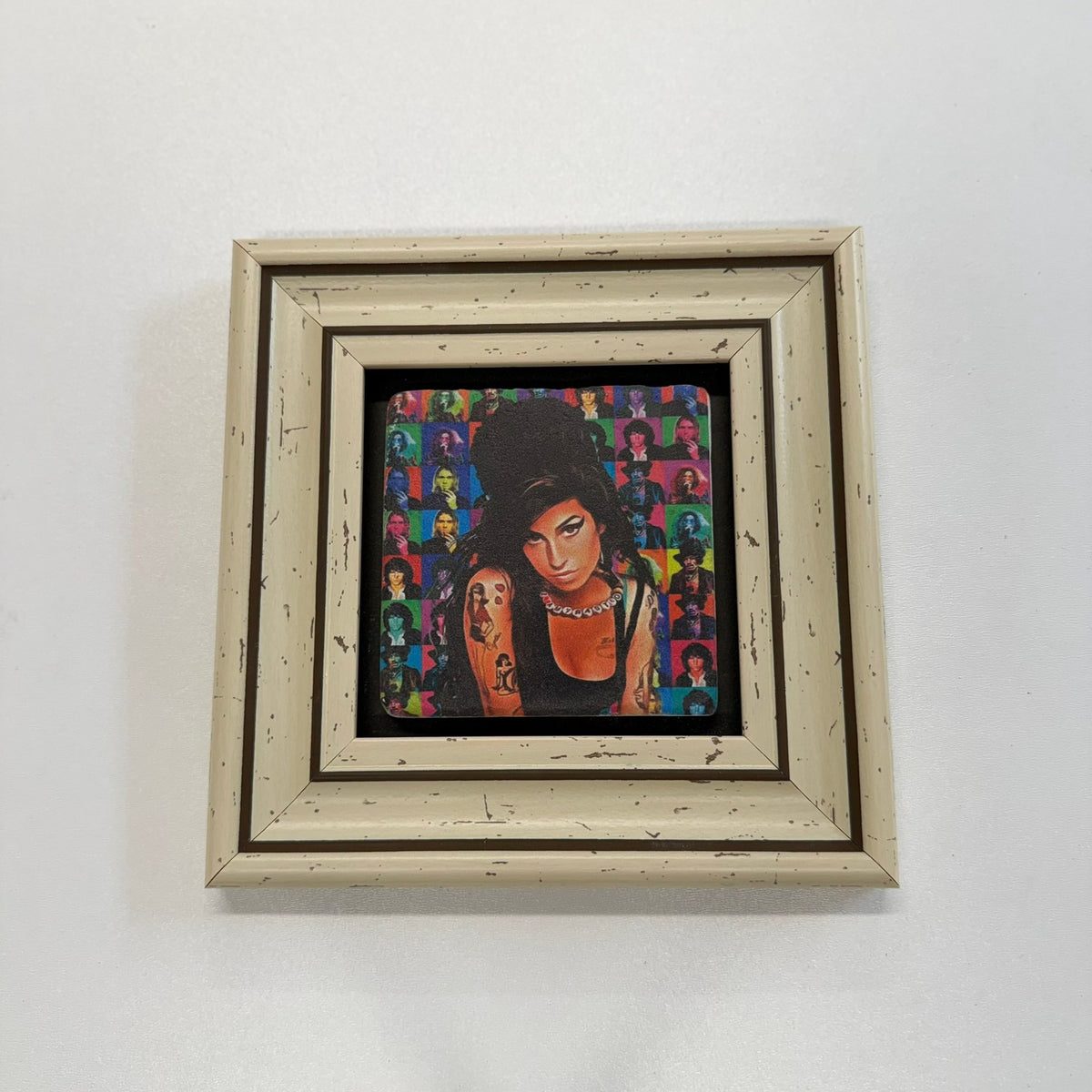 Variant Mapping v4 | amy-winehouse-natural-stone-coaster-27-club | with White Frame | sha256:1f87c525513b
