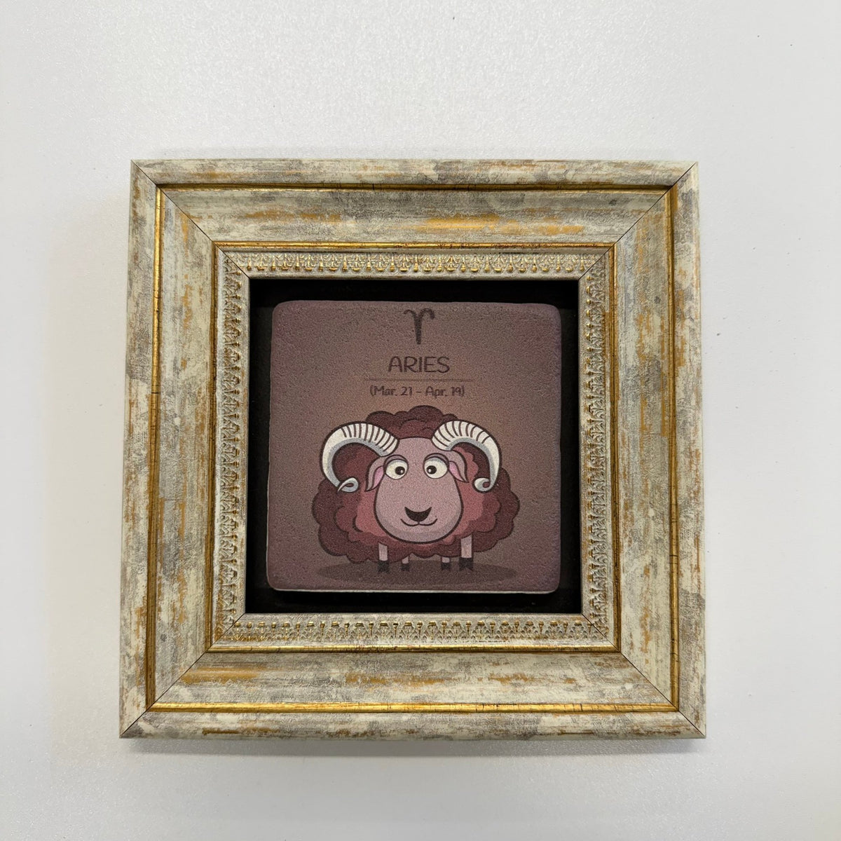Variant Mapping v4 | aries-natural-travertine-stone-coaster | with Gold Frame | sha256:b1703dfe433c