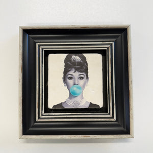 Variant Mapping v4 | audrey-hepburn-blue-bubble-stone-coaster | with Black Frame | sha256:c4f3aca2e24e