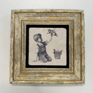 Variant Mapping v4 | banksy-game-changer-nurse-nhs-stone-coaster | with Gold Frame | sha256:92c80eb98ccf