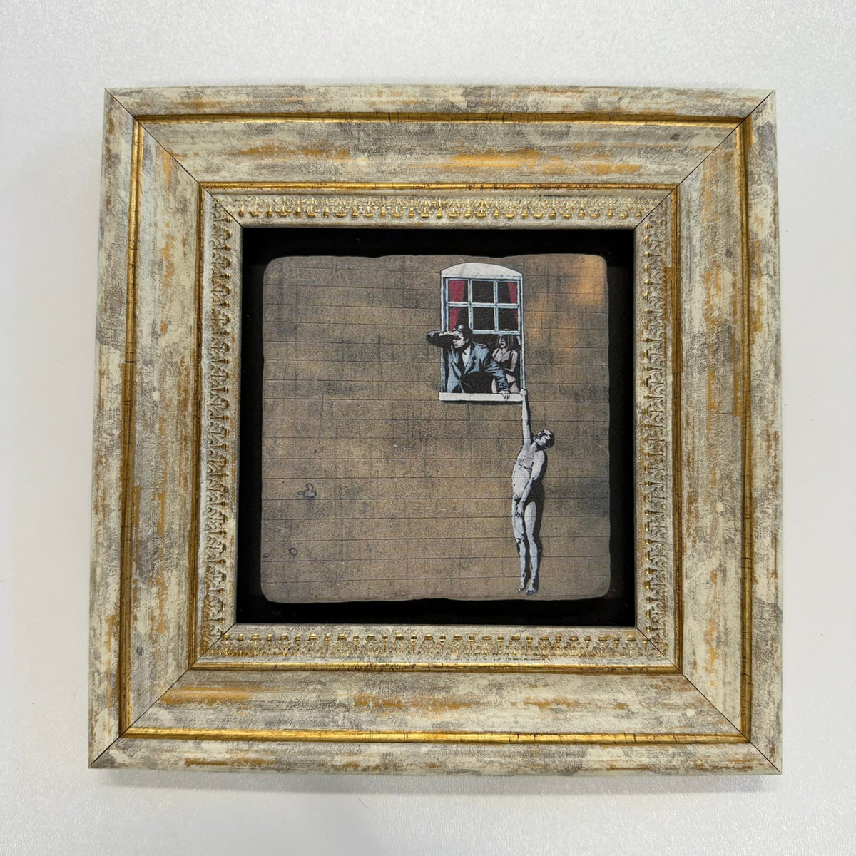 Variant Mapping v4 | banksy-well-hung-lover-natural-stone-coaster | with Gold Frame | sha256:e1aee88a8a53