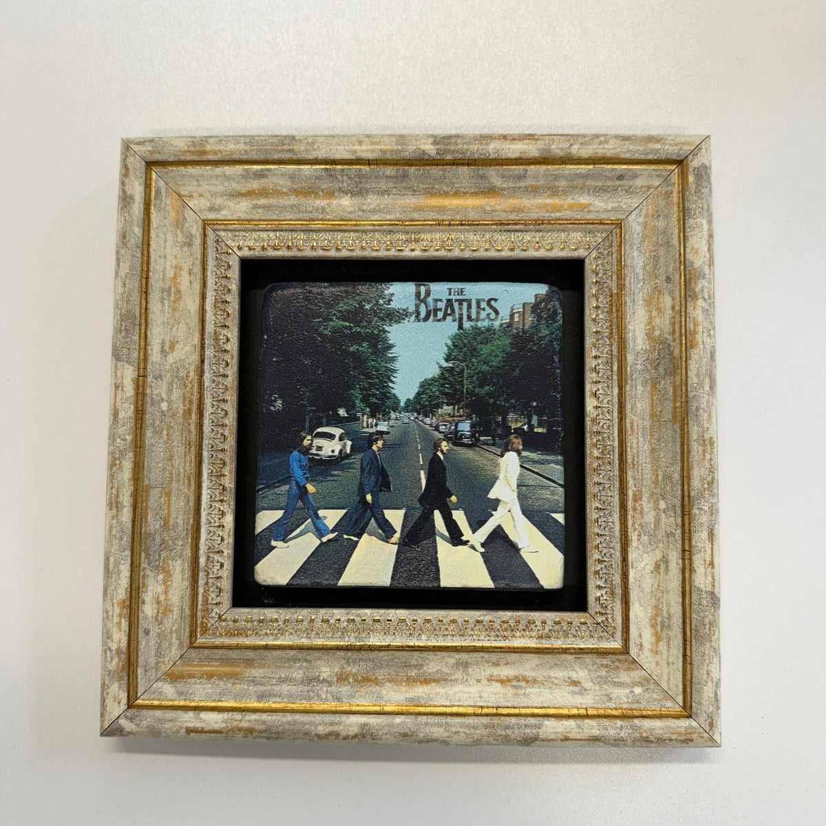 Variant Mapping v4 | beatles-abby-road-natural-stone-coaster | with Gold Frame | sha256:12affb4f5132