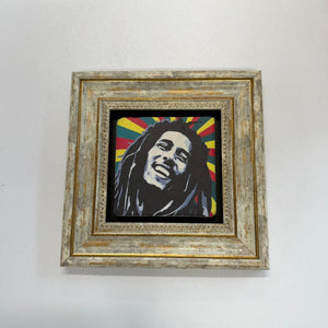 Variant Mapping v4 | bob-marley-reggae-natural-stone-coaster | with Gold Frame | sha256:62e2e29502ad