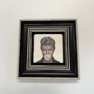 Variant Mapping v4 | david-bowie-bubble-gum-stone-coaster | with Black Frame | sha256:d161e840f257