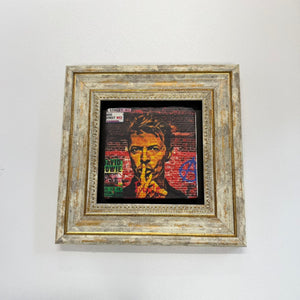 Variant Mapping v4 | david-bowie-graffiti-natural-stone-coaster | with Gold Frame | sha256:9701c96c45e7