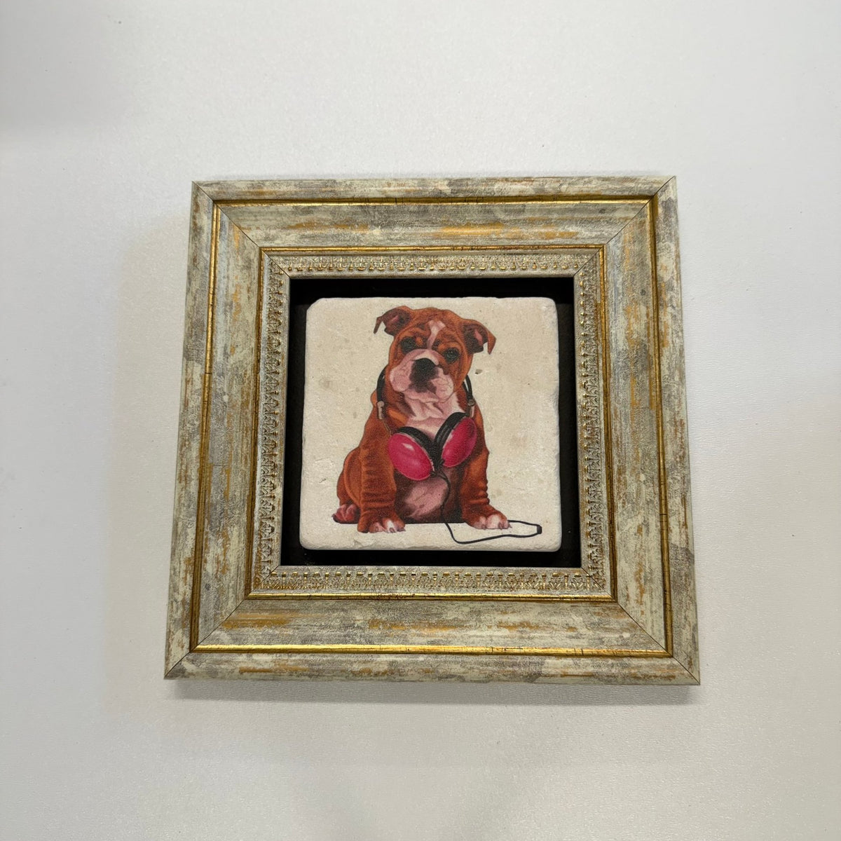 Variant Mapping v4 | english-bulldog-portrait-stone-coaster | with Gold Frame | sha256:2a134120edb7
