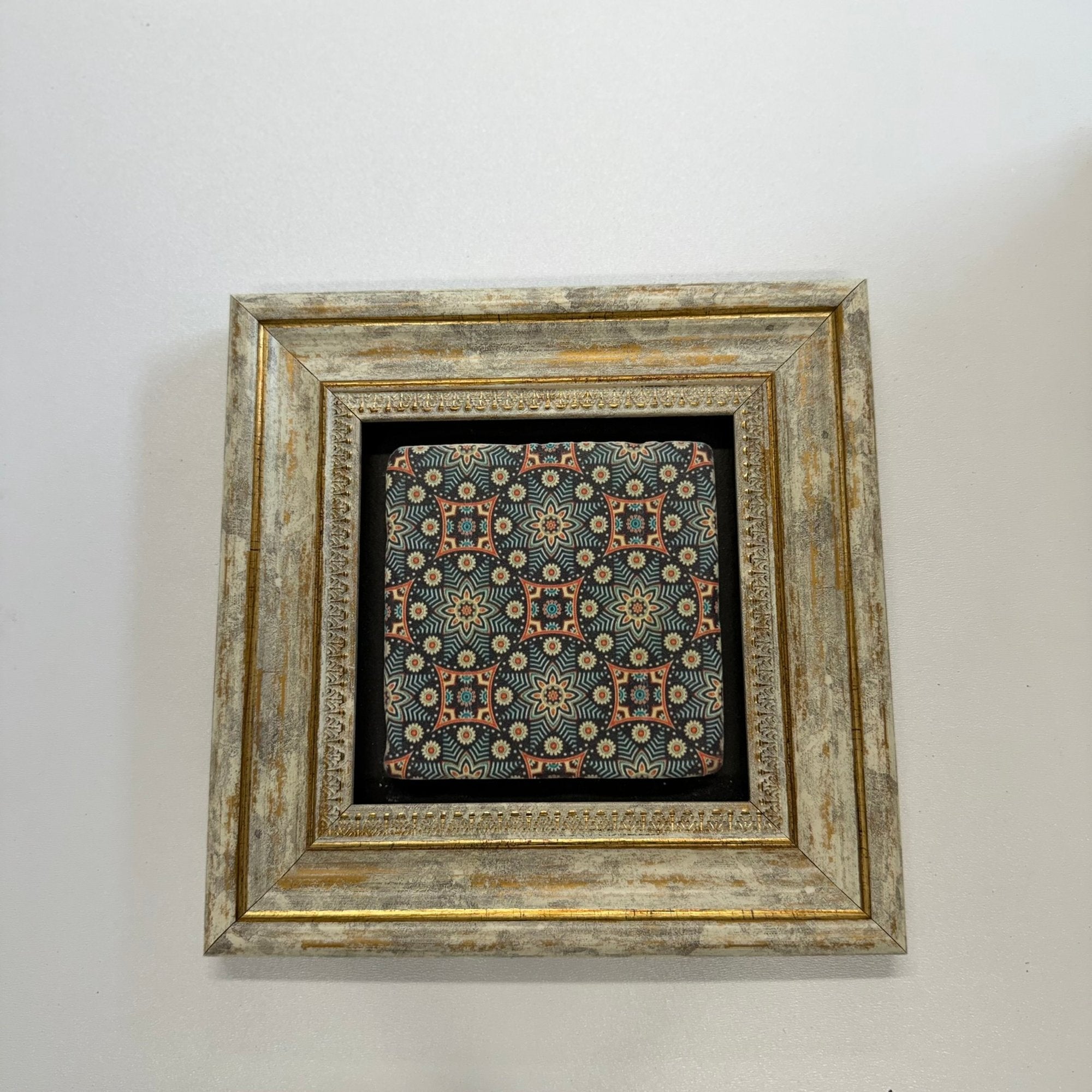 Variant Mapping v4 | ethnics-coaster-04 | with Gold Frame | sha256:26374cf123a0