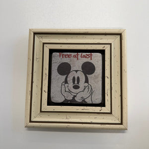 Variant Mapping v4 | free-at-last-renaissance-natural-stone-coaster | with White Frame | sha256:3a7d5860614b