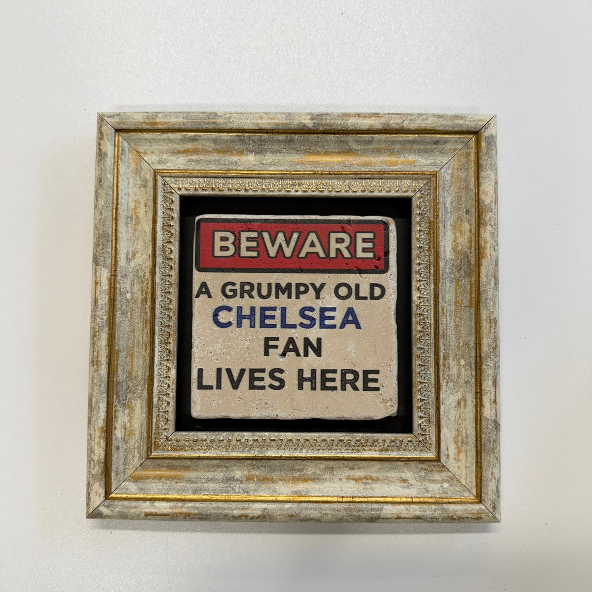 Variant Mapping v4 | grumpy-chelsea-fan-natural-stone-coaster | with Gold Frame | sha256:2e82f5803868