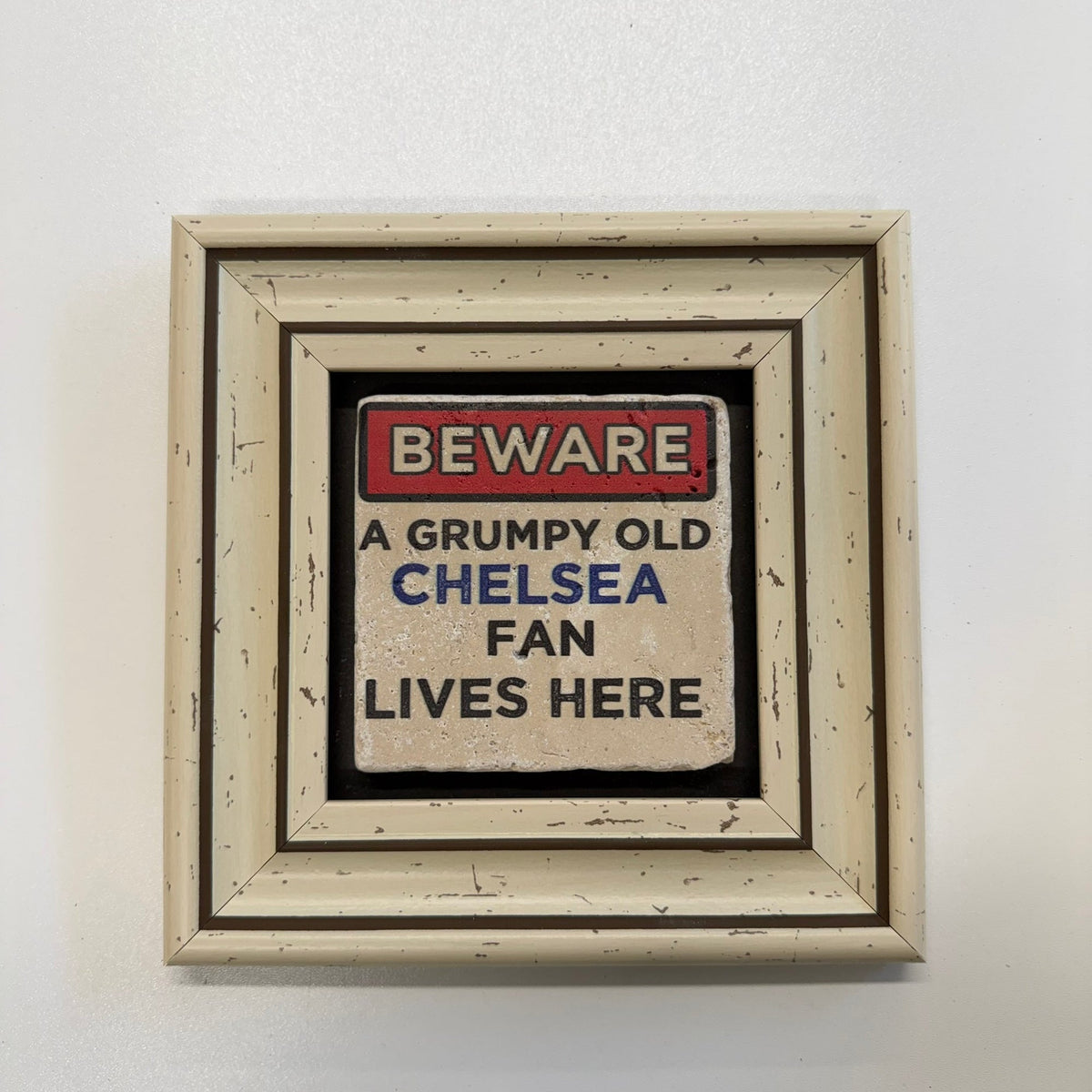 Variant Mapping v4 | grumpy-chelsea-fan-natural-stone-coaster | with White Frame | sha256:e033c27adc27