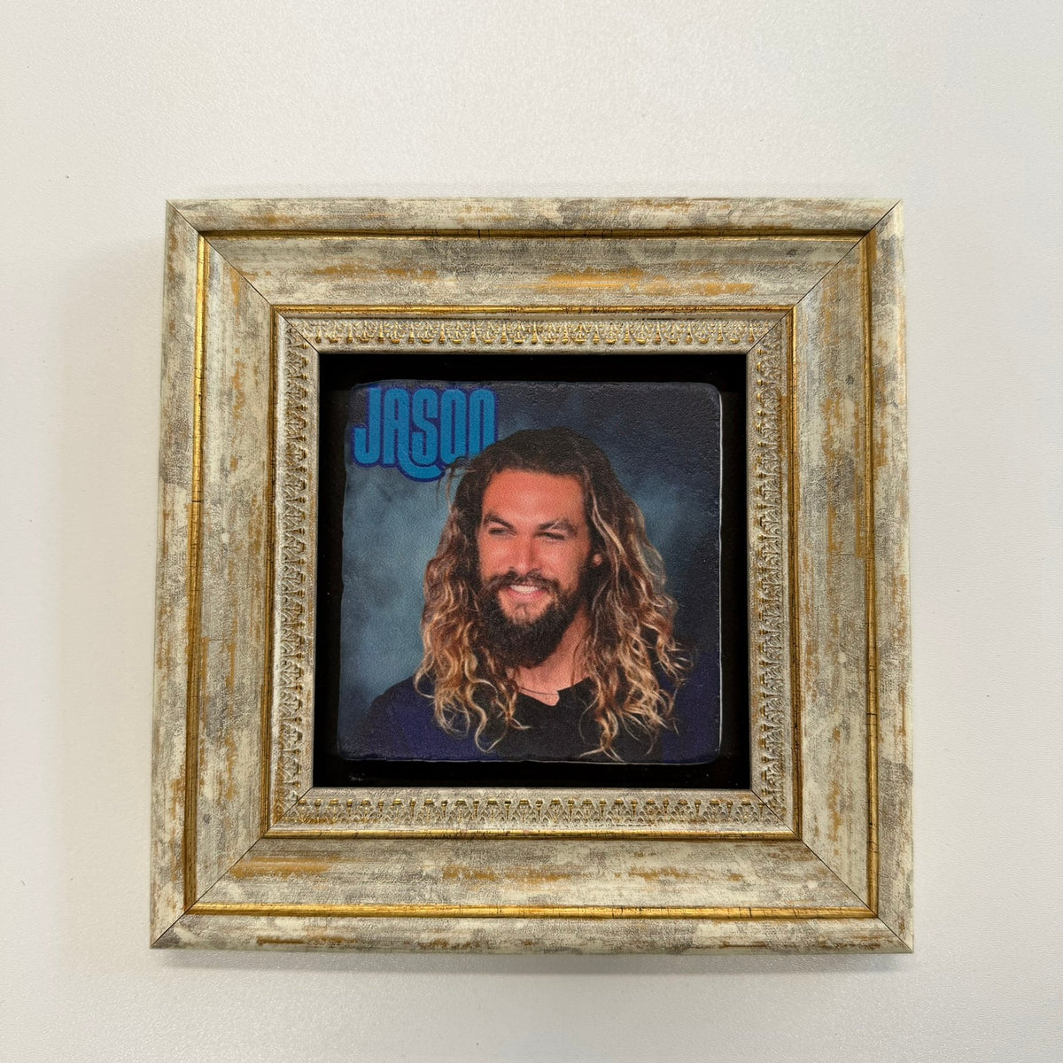 Variant Mapping v4 | jason-momoa-natural-stone-coaster | with Gold Frame | sha256:8e03382ab0f7
