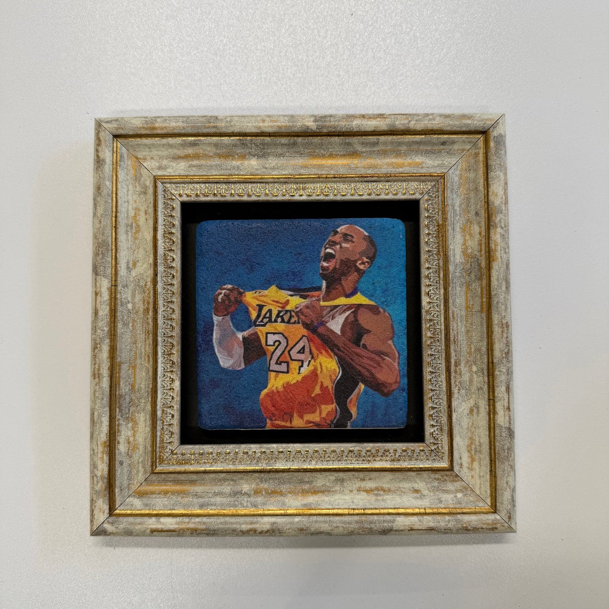 Variant Mapping v4 | kobe-bryant-lakers-natural-stone-coaster | with Gold Frame | sha256:b1f3b4b98339