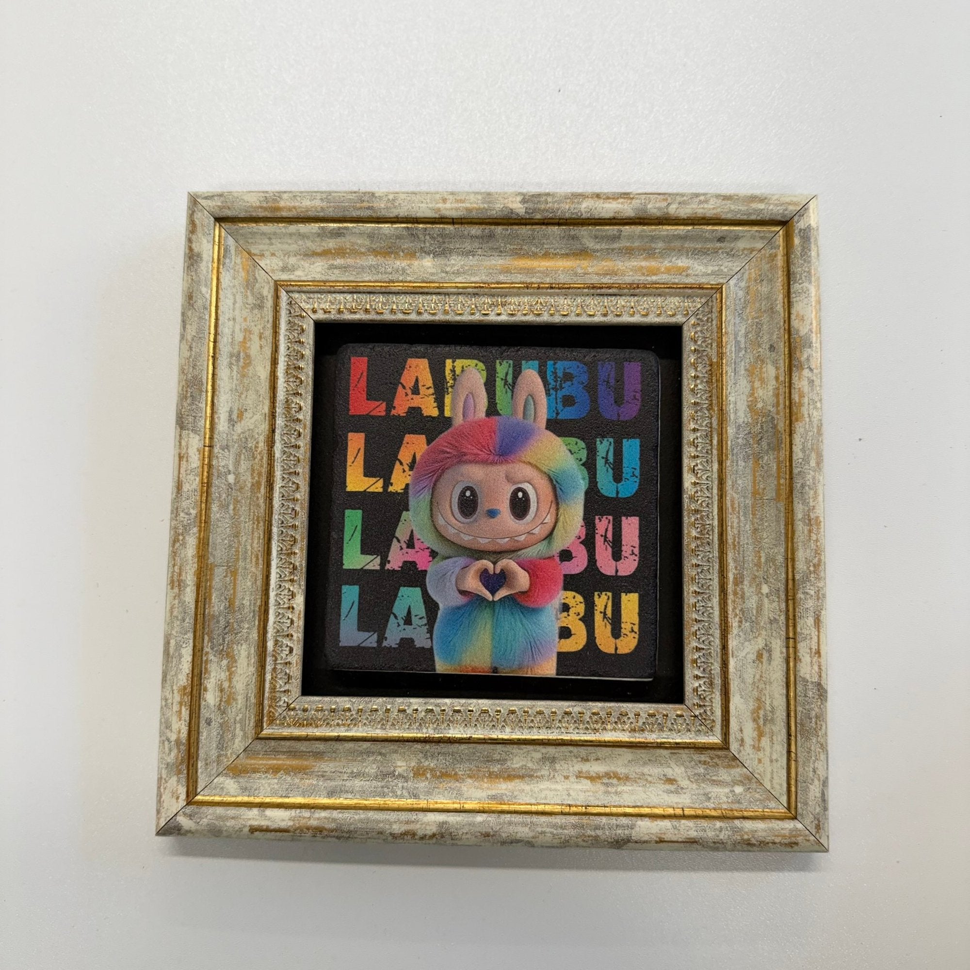 Variant Mapping v4 | labubu3-stone-coaster | with Gold Frame | sha256:d68d478b4a19