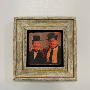 Variant Mapping v4 | laurel-and-hardy-stone-coaster | with Gold Frame | sha256:d20d8a67a06f