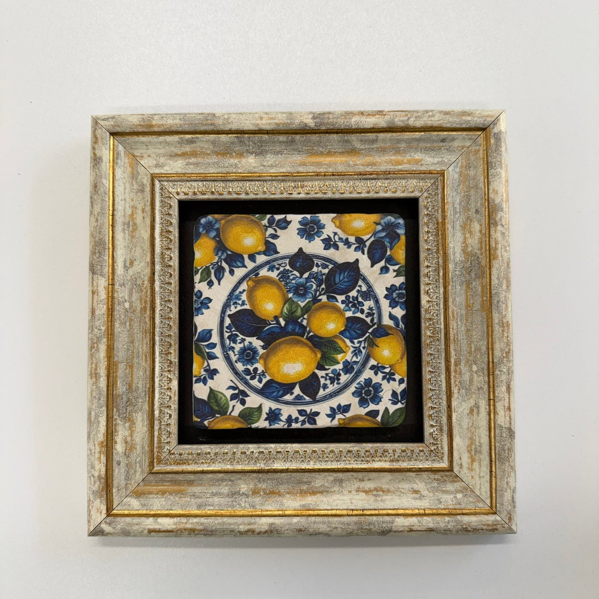 Variant Mapping v4 | lemon-blue-natural-stone-food-coaster | with Gold Frame | sha256:aa640bba44da
