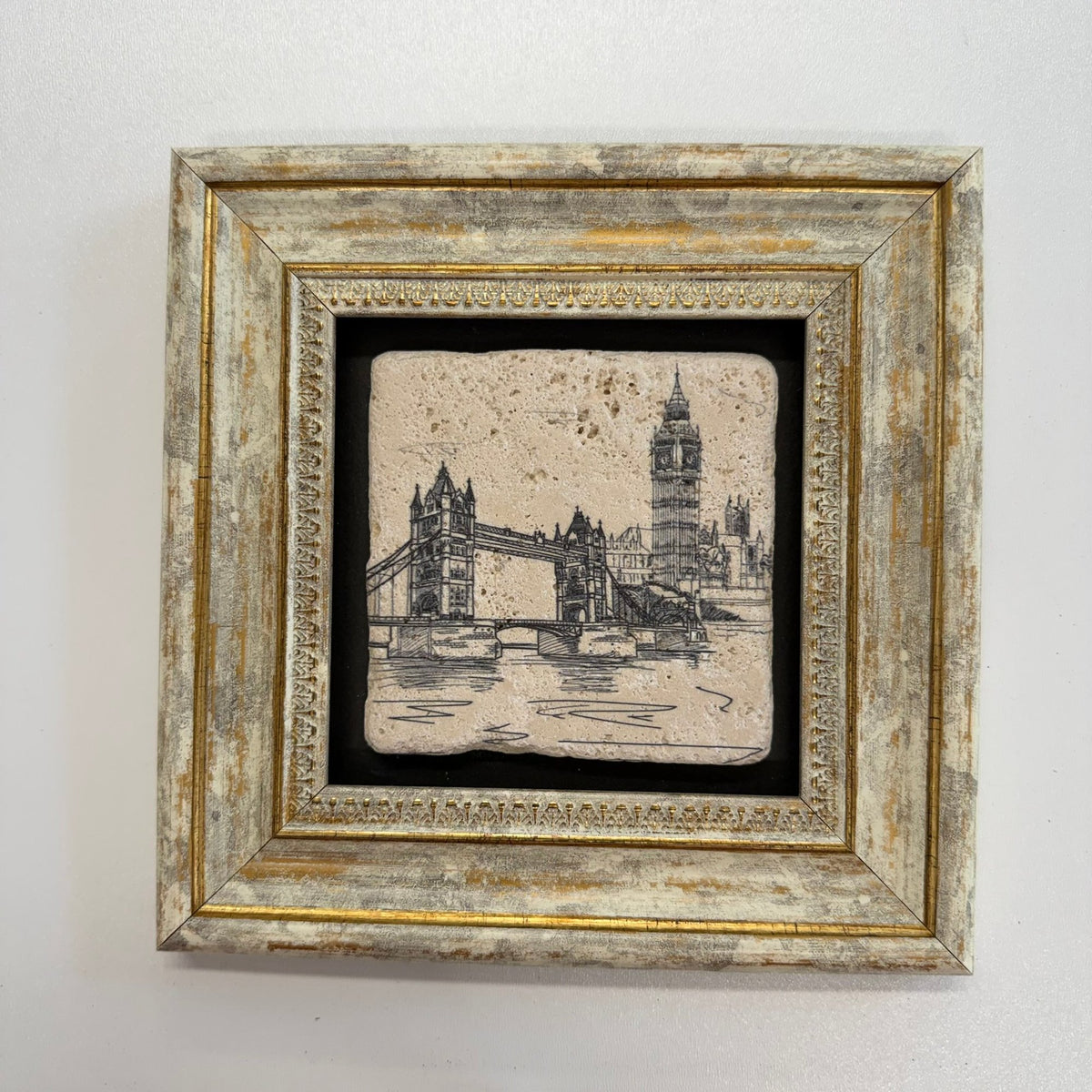 Variant Mapping v4 | london-tower-bridge-big-ben-stone-coaster | with Gold Frame | sha256:f3ad51269304