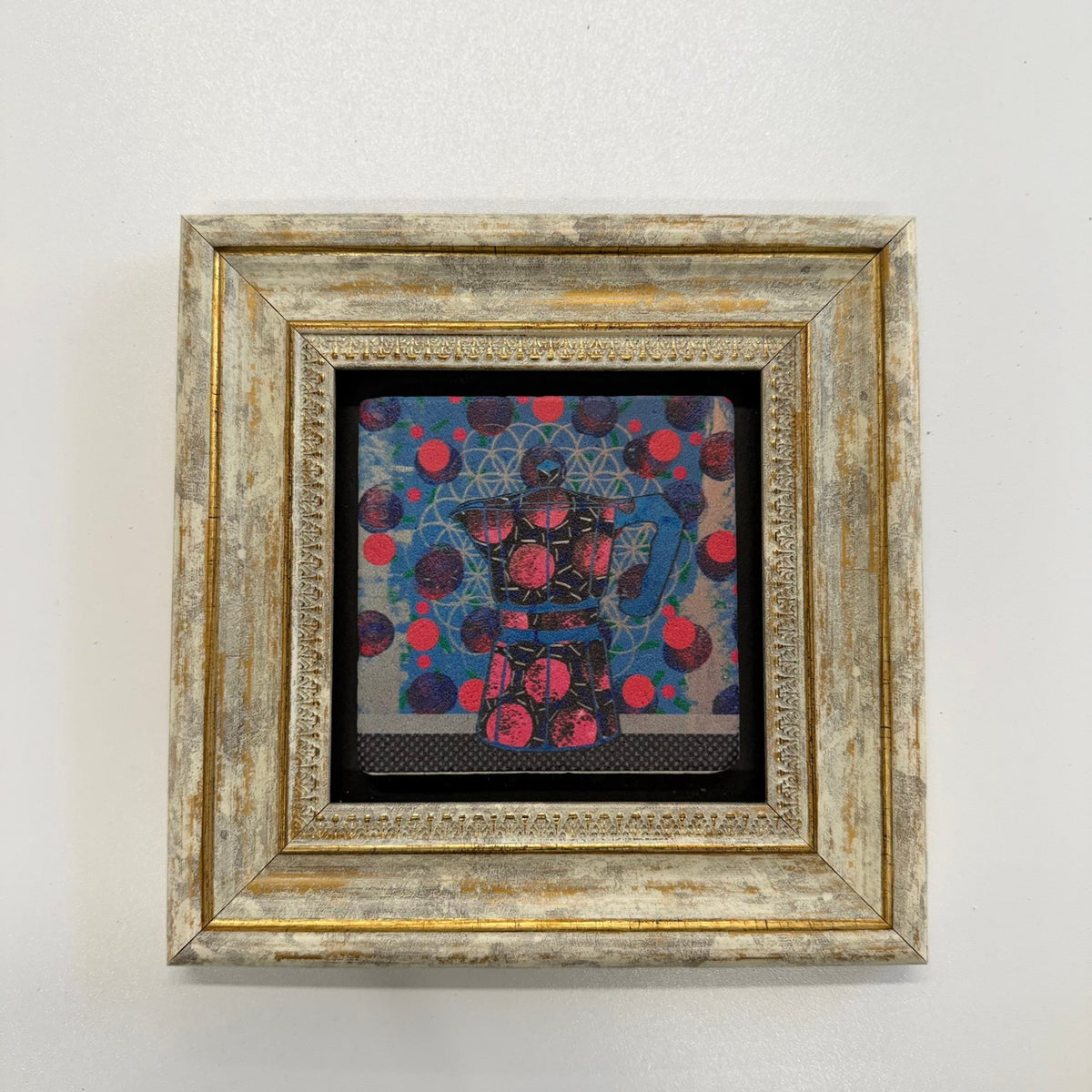 Variant Mapping v4 | mocha-pot-blue-natural-stone-coaster | with Gold Frame | sha256:af141114d7d9