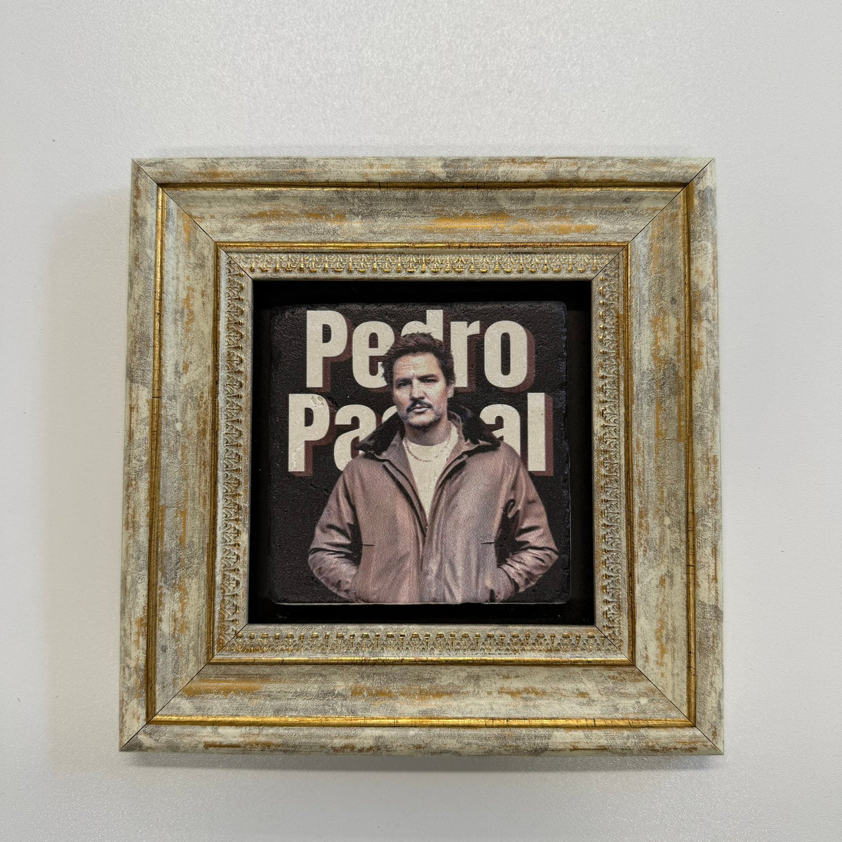 Variant Mapping v4 | pedro-pascal-natural-stone-coaster | with Gold Frame | sha256:7bd040842a17