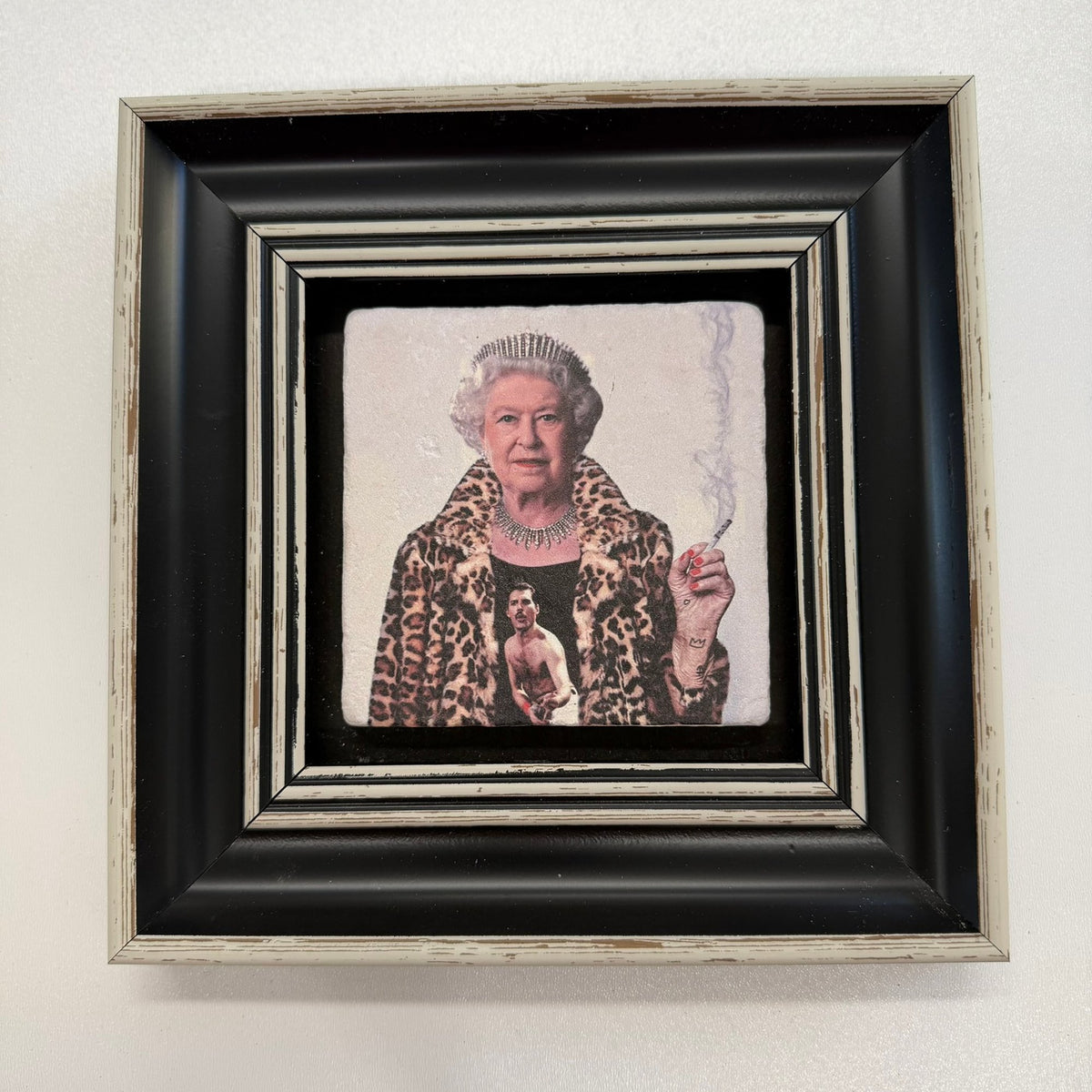 Variant Mapping v4 | queen-natural-stone-smoking-coaster | with Black Frame | sha256:83c389e1a904