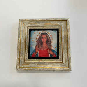 Variant Mapping v4 | saint-beyonce-natural-travertine-stone-coaster | with Gold Frame | sha256:32028087d3b7