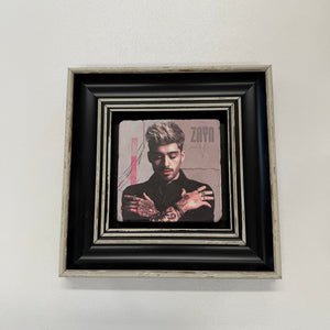 Variant Mapping v4 | zayn-malik-natural-stone-coaster | with Black Frame | sha256:f30ae3653ed8