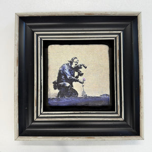 Variant Mapping v4 | banksy-cameraman-and-flower-natural-stone-coaster | with Black Frame | sha256:d6a9fa37827d