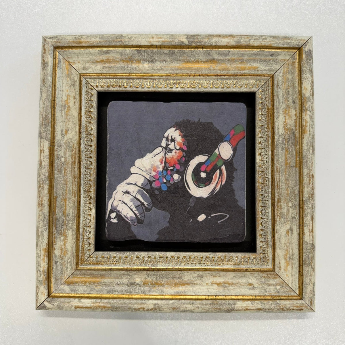 Variant Mapping v4 | banksy-dj-monkey-natural-stone-coaster | with Gold Frame | sha256:8c75fdc098f8