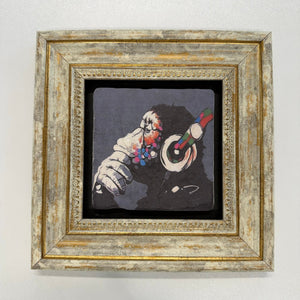Variant Mapping v4 | banksy-dj-monkey-natural-stone-coaster | with Gold Frame | sha256:8c75fdc098f8