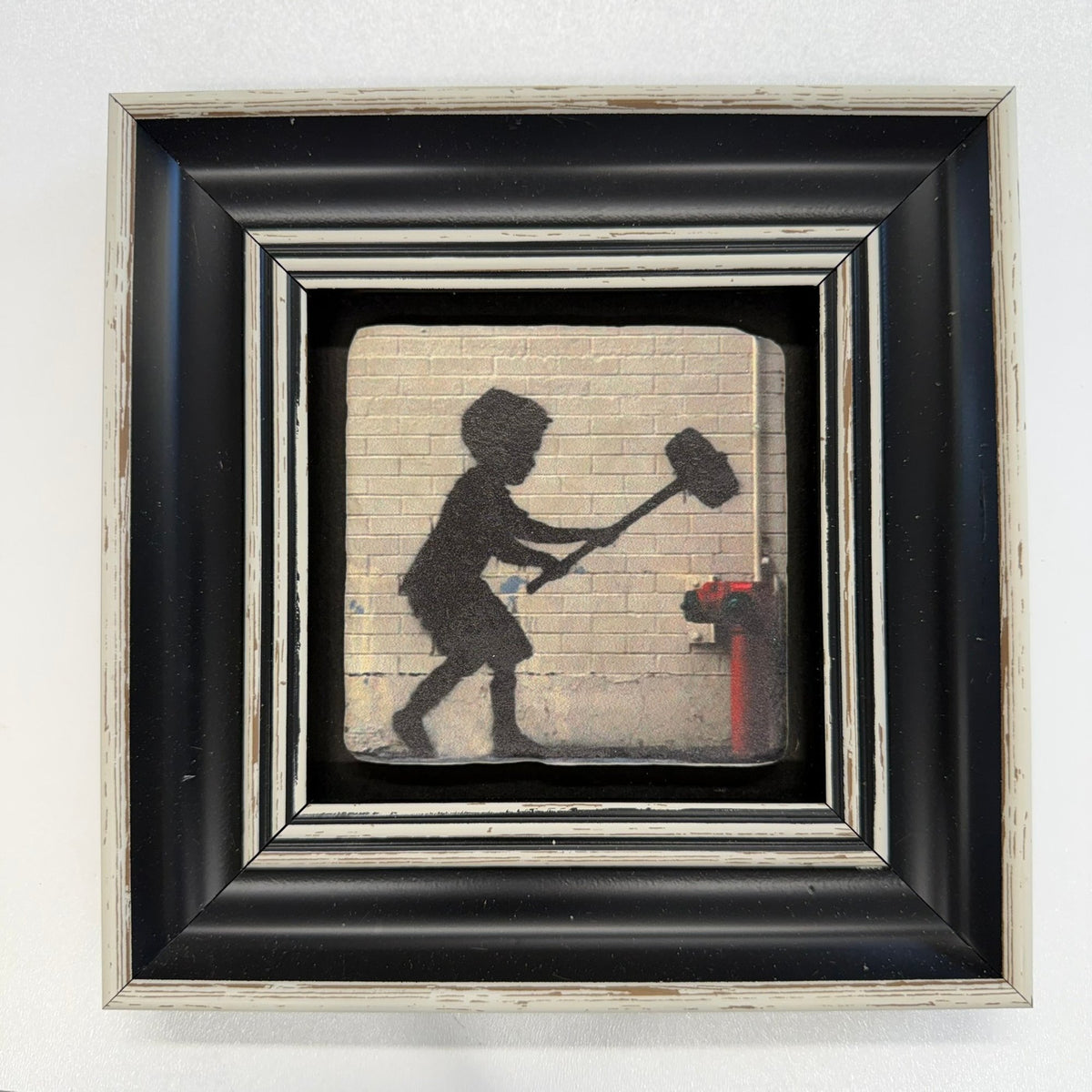 Variant Mapping v4 | banksy-hammer-boy-natural-stone-coaster | with Black Frame | sha256:2f6284ff365c