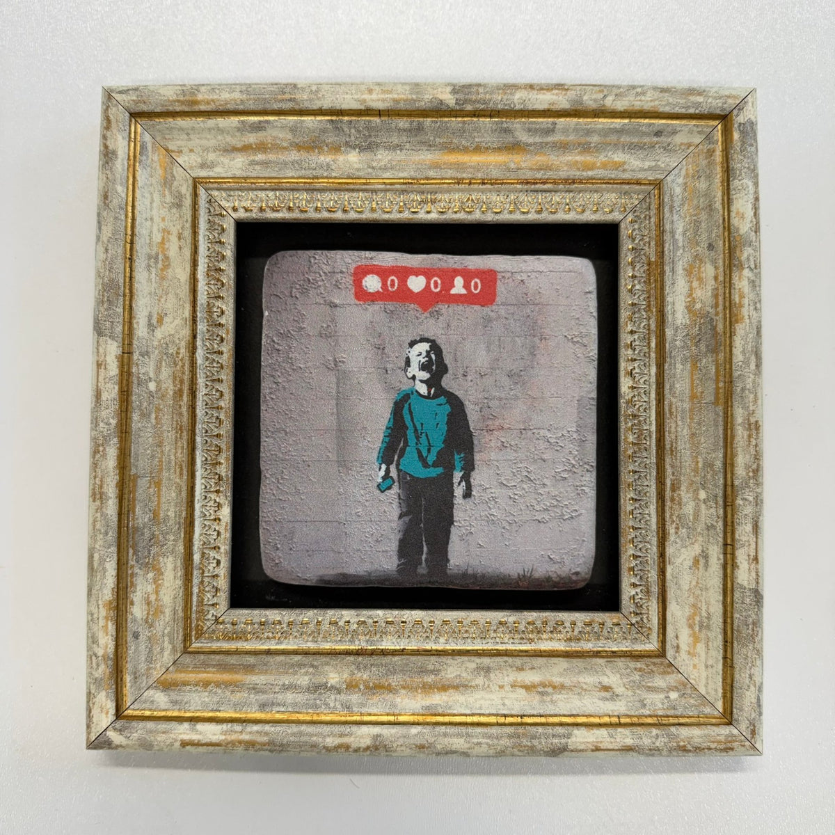 Variant Mapping v4 | banksy-kid-crying-over-social-media-stone-coaster | with Gold Frame | sha256:9991c76b4507