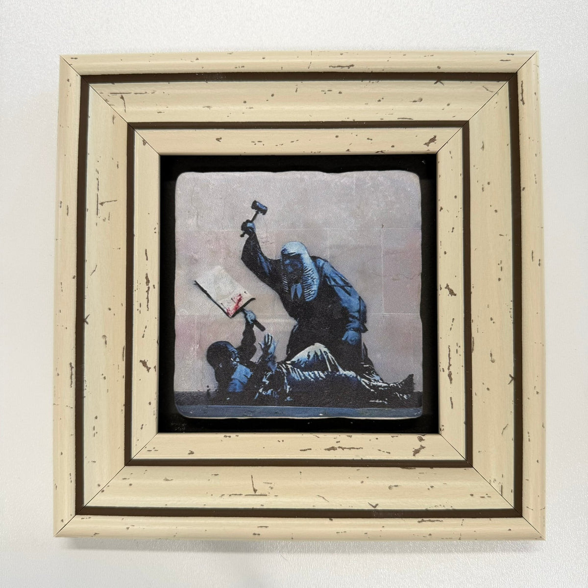 Variant Mapping v4 | banksy-royal-courts-natural-stone-coaster | with White Frame | sha256:5b0345c6cf90