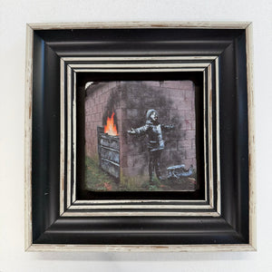 Variant Mapping v4 | banksy-seasons-greetings-natural-stone-coaster | with Black Frame | sha256:8dd68beb4cc7