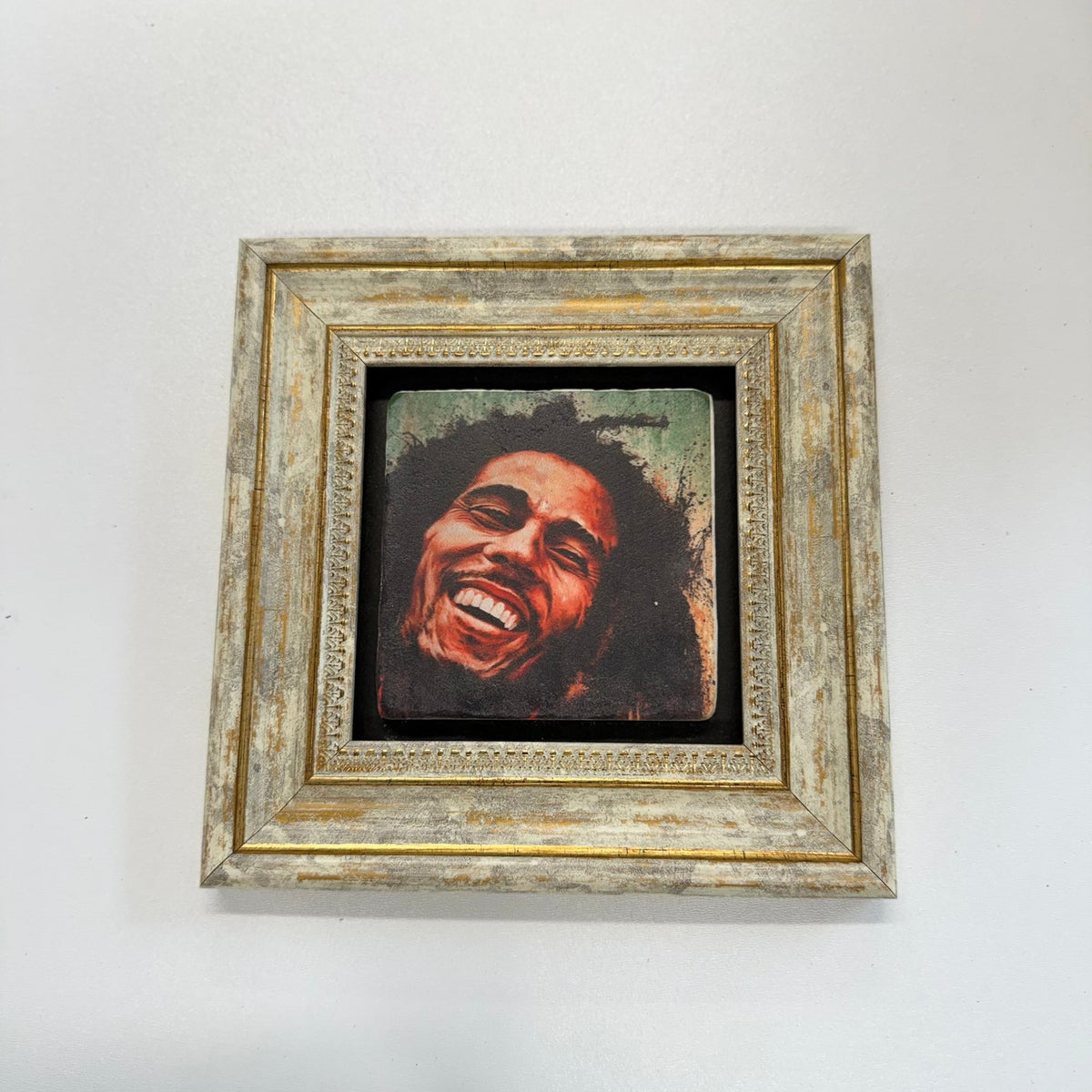 Variant Mapping v4 | bob-marley-natural-stone-coaster | with Gold Frame | sha256:b0df16538154