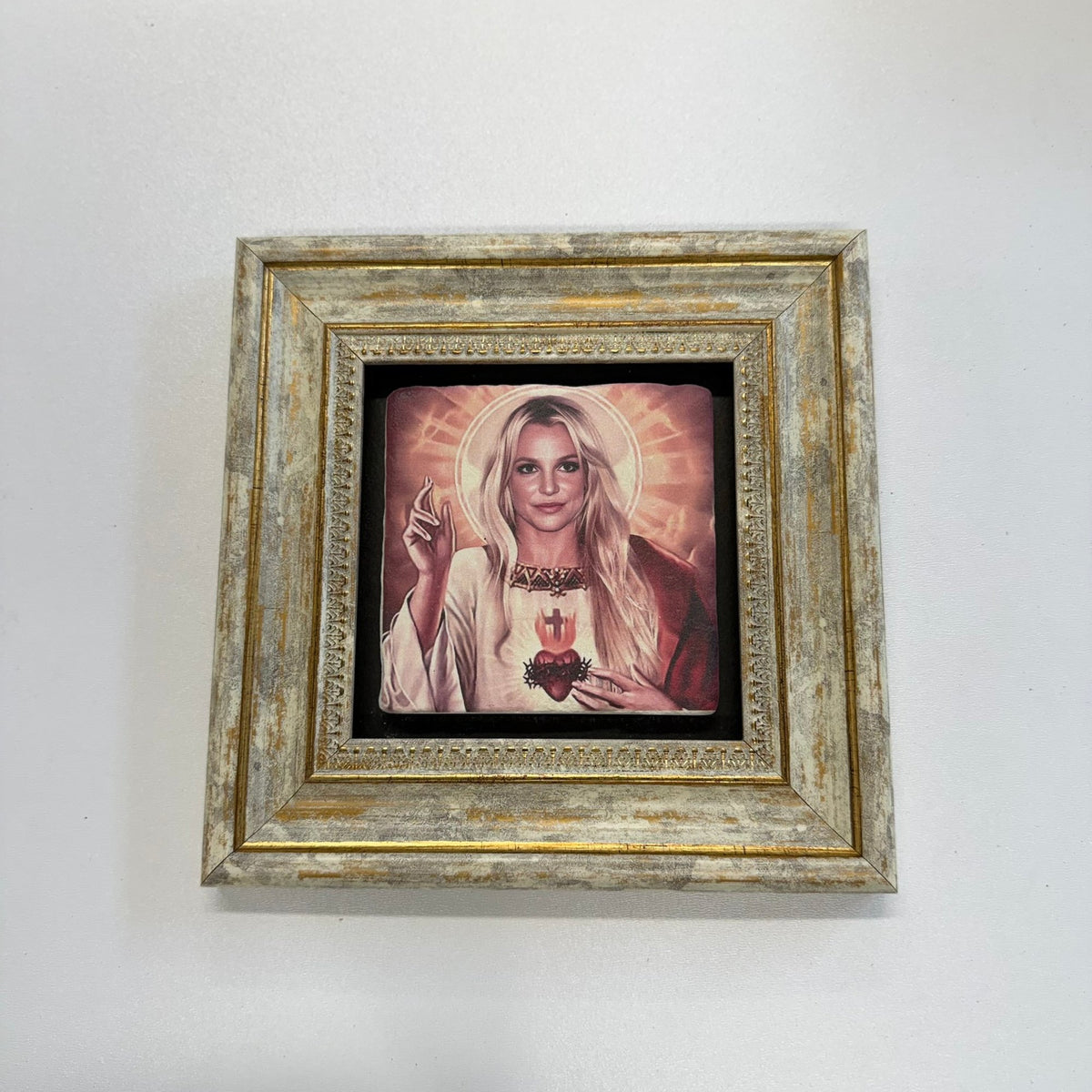 Variant Mapping v4 | britney-spears-pop-art-stone-coaster | with Gold Frame | sha256:4973696df17b