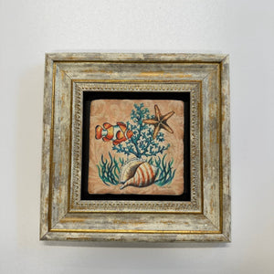Variant Mapping v4 | clown-fish-natural-stone-coaster | with Gold Frame | sha256:8c0bafa7b285
