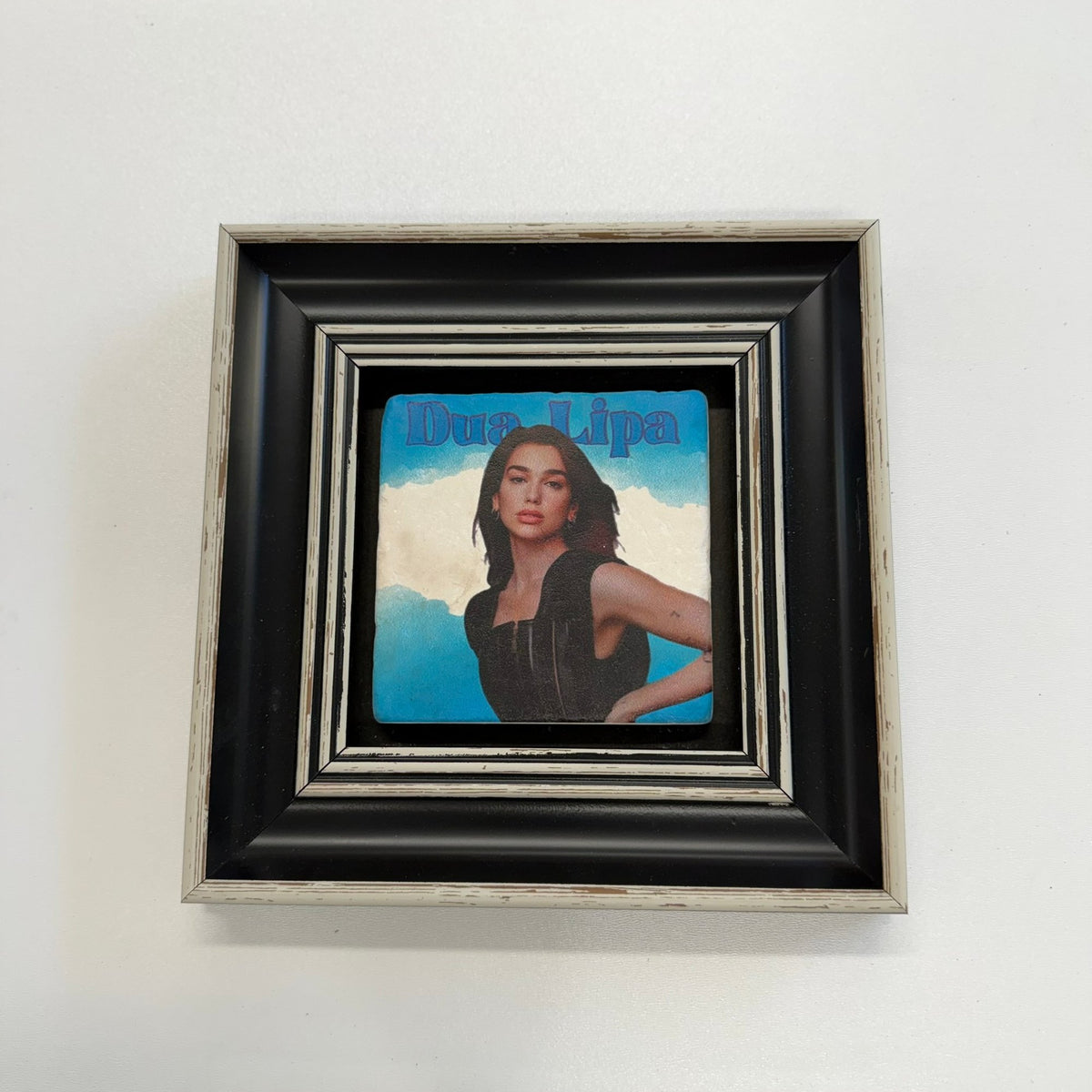 Variant Mapping v4 | dua-lipa-natural-stone-coaster | with Black Frame | sha256:58de08d7a43f