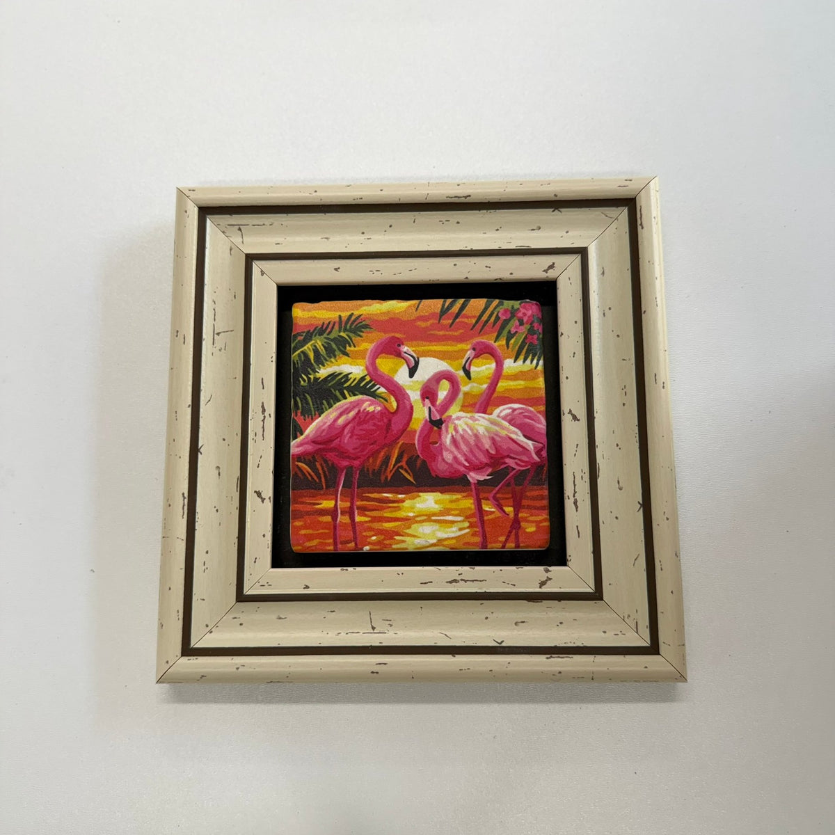 Variant Mapping v4 | flamingo-natural-travertine-stone-coaster | with White Frame | sha256:51a8241a68dd