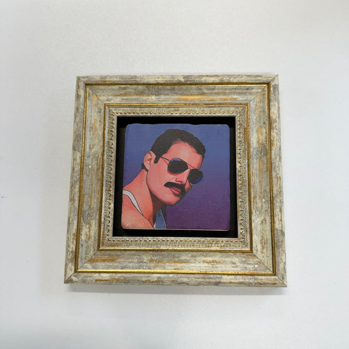 Variant Mapping v4 | freddie-mercury-pop-art-natural-stone-coaster | with Gold Frame | sha256:e8eb10fc457a