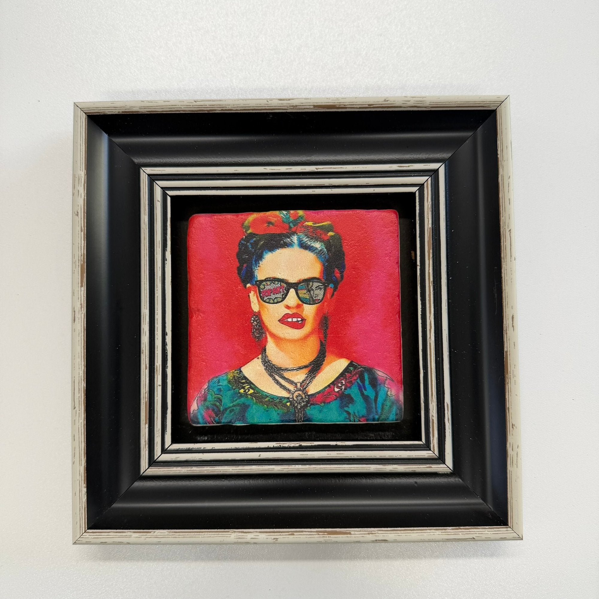 Variant Mapping v4 | frida-kahlo-stone-coaster | with Black Frame | sha256:48442c910731
