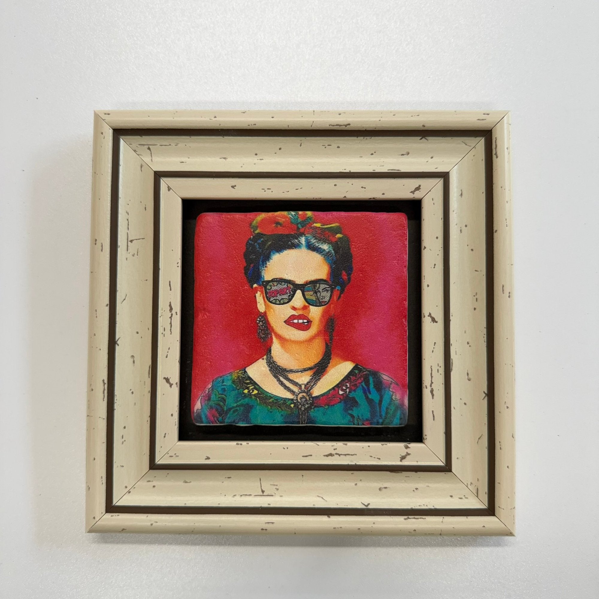 Variant Mapping v4 | frida-kahlo-stone-coaster | with White Frame | sha256:5aa3925e871f