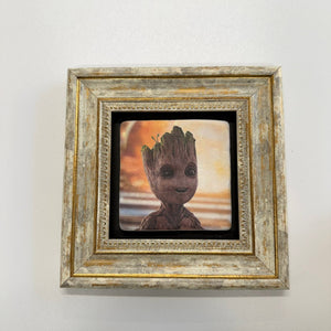 Variant Mapping v4 | groot-natural-stone-coaster | with Gold Frame | sha256:ced2a42ddf9e