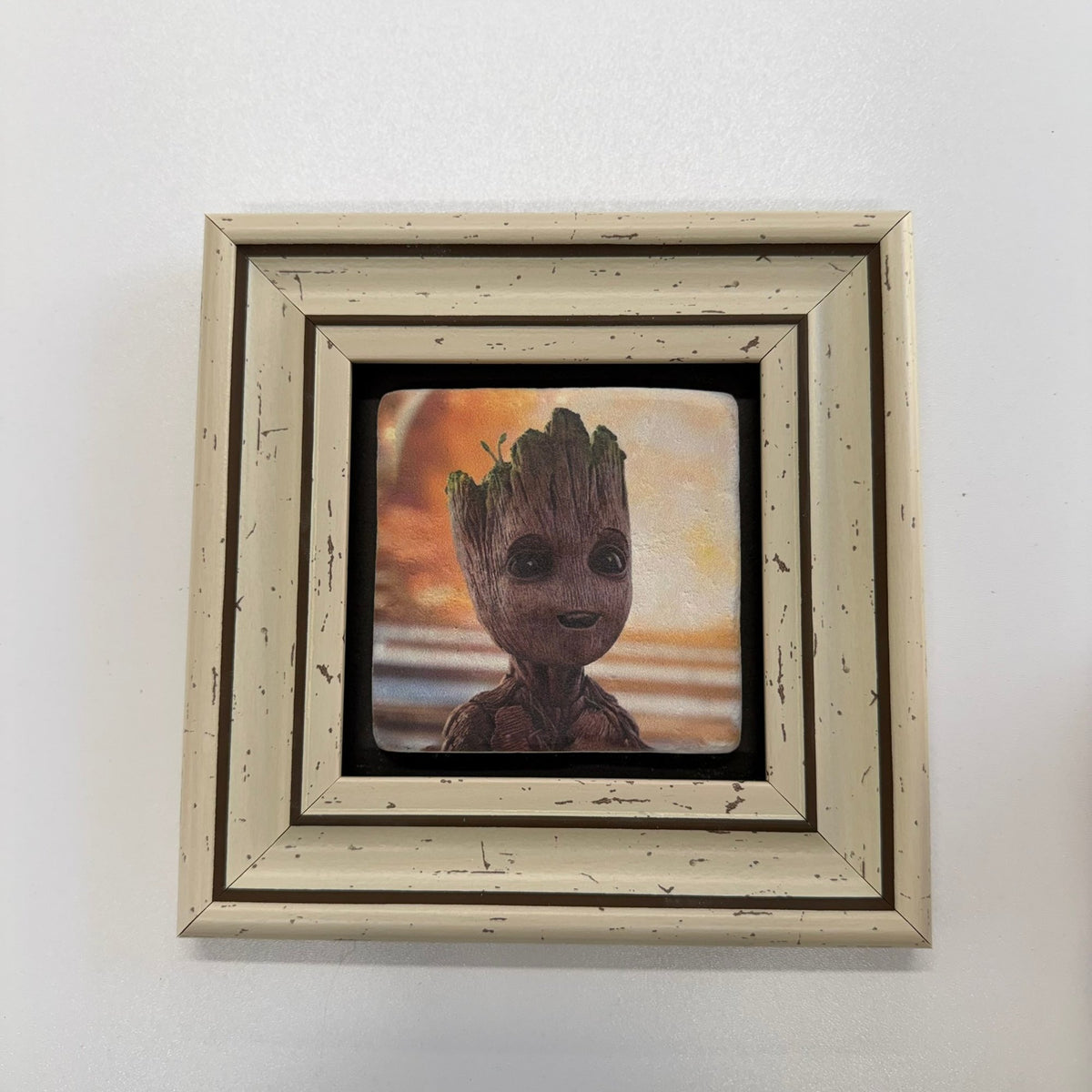 Variant Mapping v4 | groot-natural-stone-coaster | with White Frame | sha256:4817f9850616