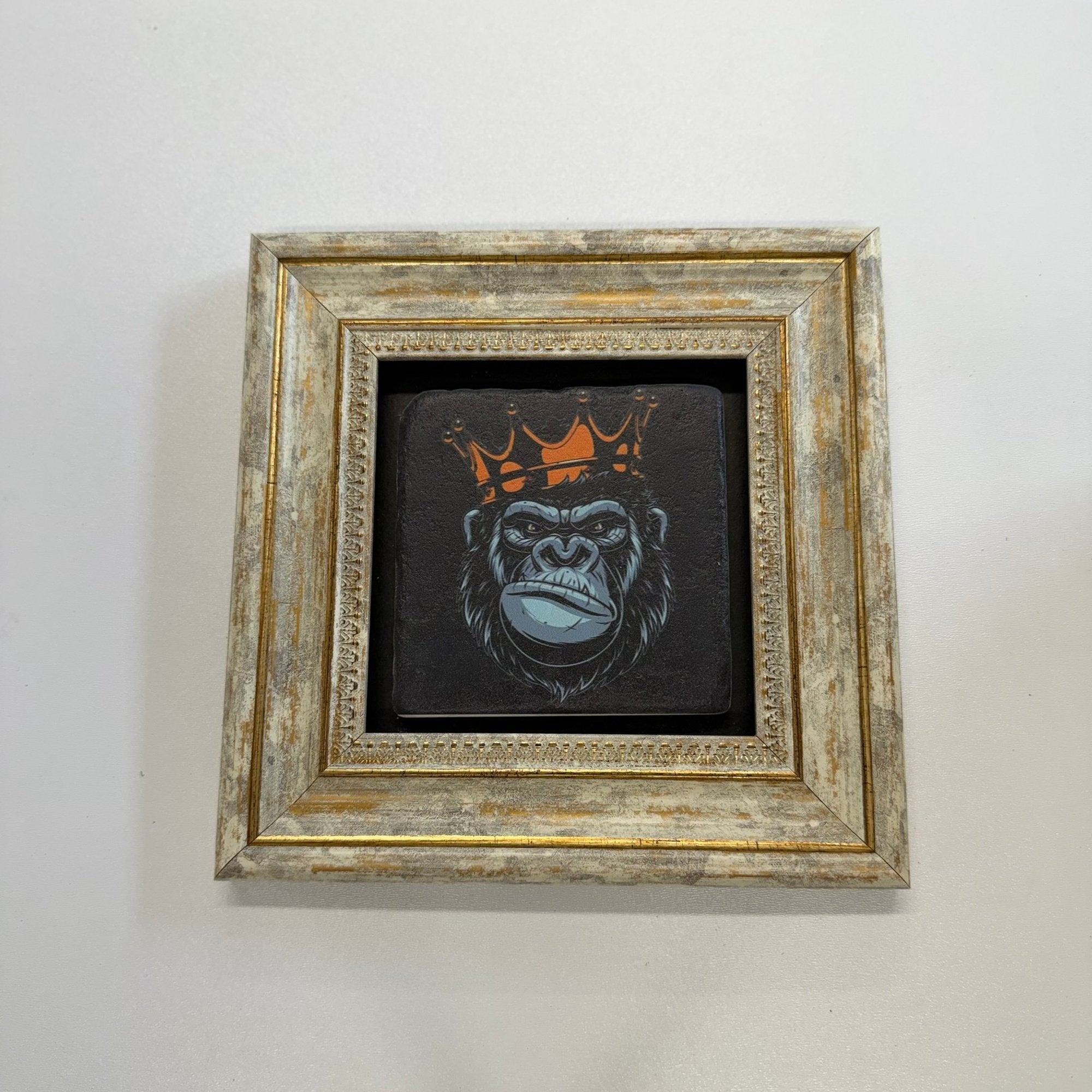 Variant Mapping v4 | king-kong-crown-stone-coaster | with Gold Frame | sha256:984deaa7f8da