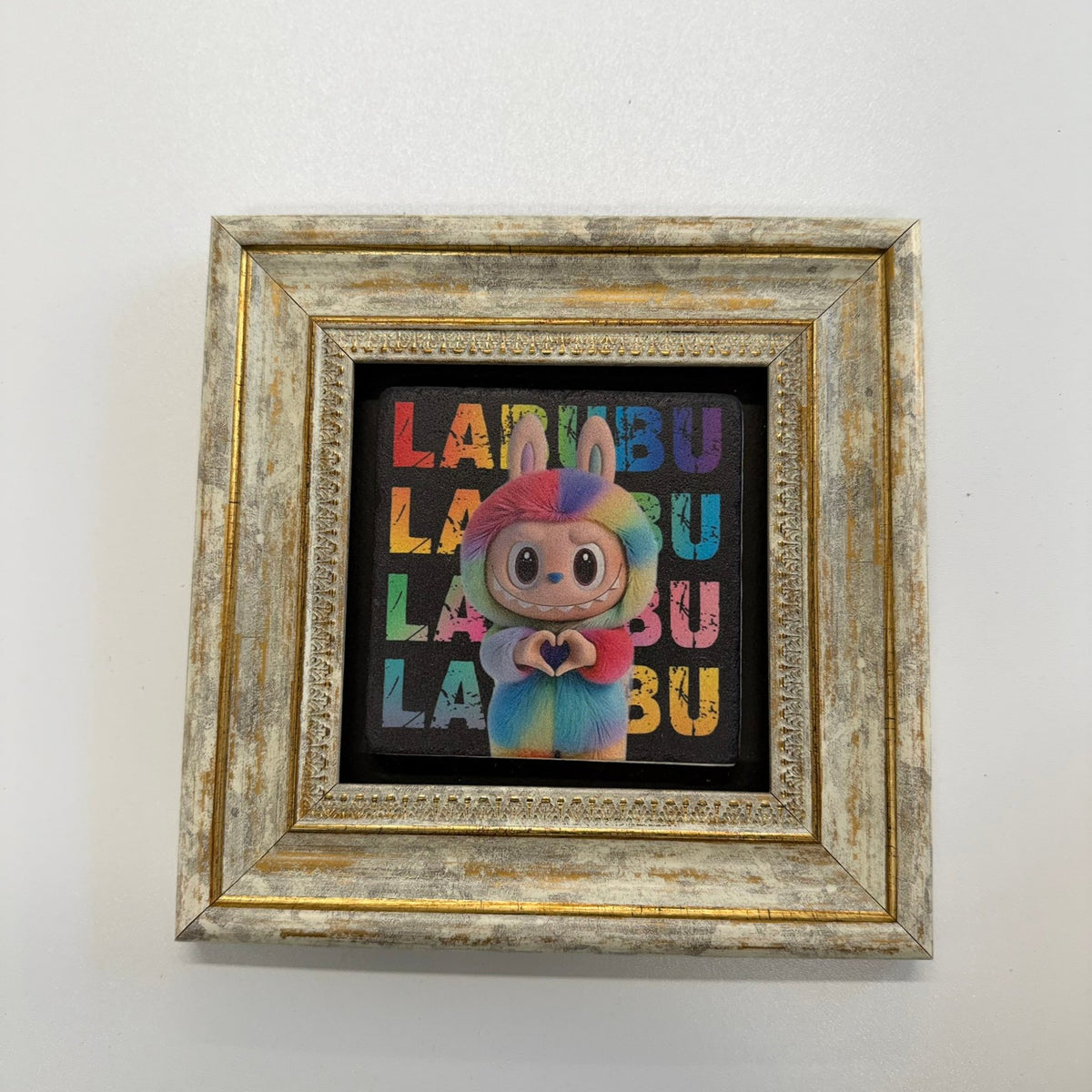 Variant Mapping v4 | labubu3-stone-coaster | with Gold Frame | sha256:d68d478b4a19