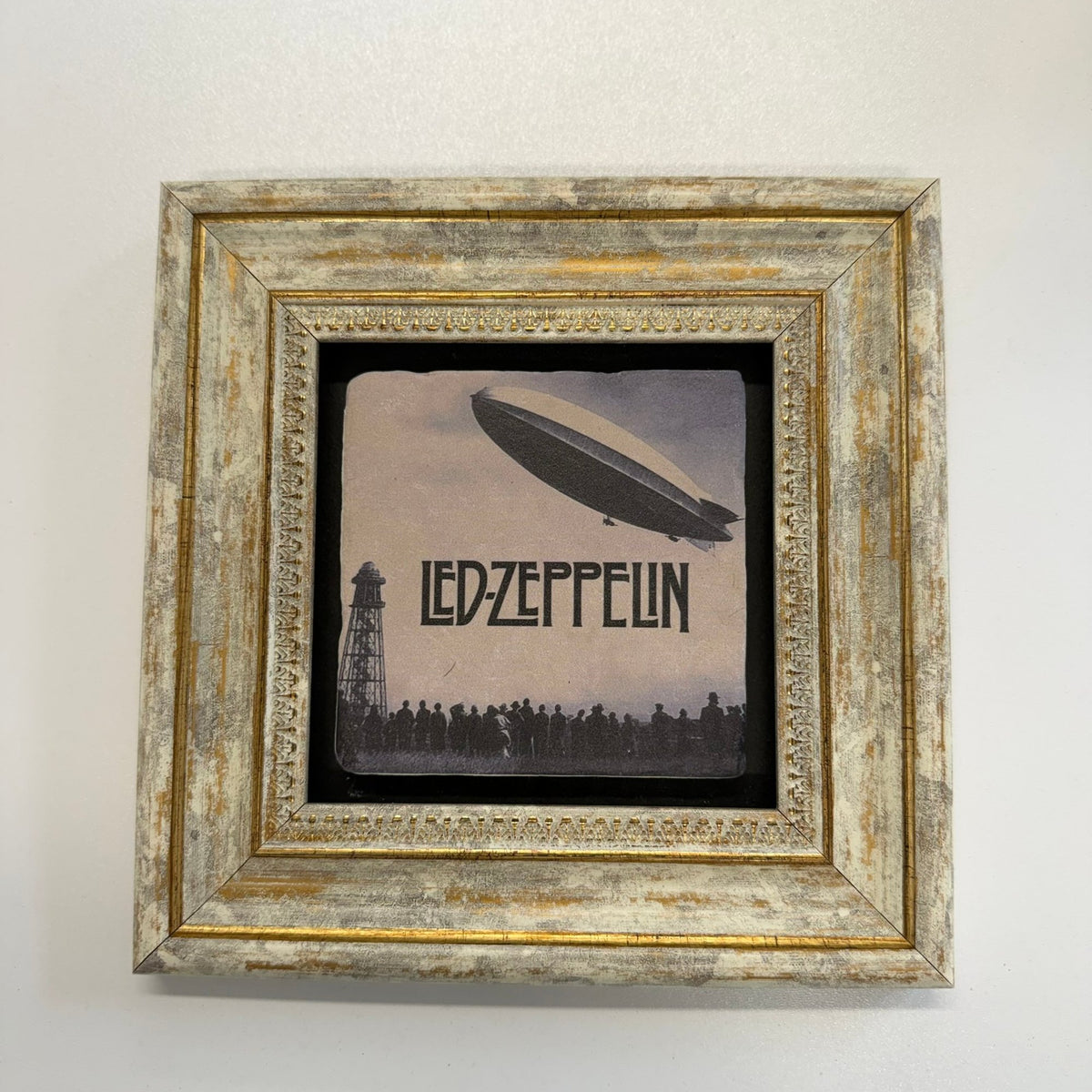 Variant Mapping v4 | led-zeppelin-natural-stone-coaster | with Gold Frame | sha256:c6b2cd7adbd9