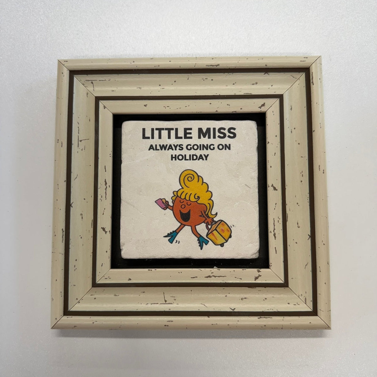 Variant Mapping v4 | little-miss-always-going-on-holiday-natural-stone-coaster | with White Frame | sha256:d1c0efe82d66