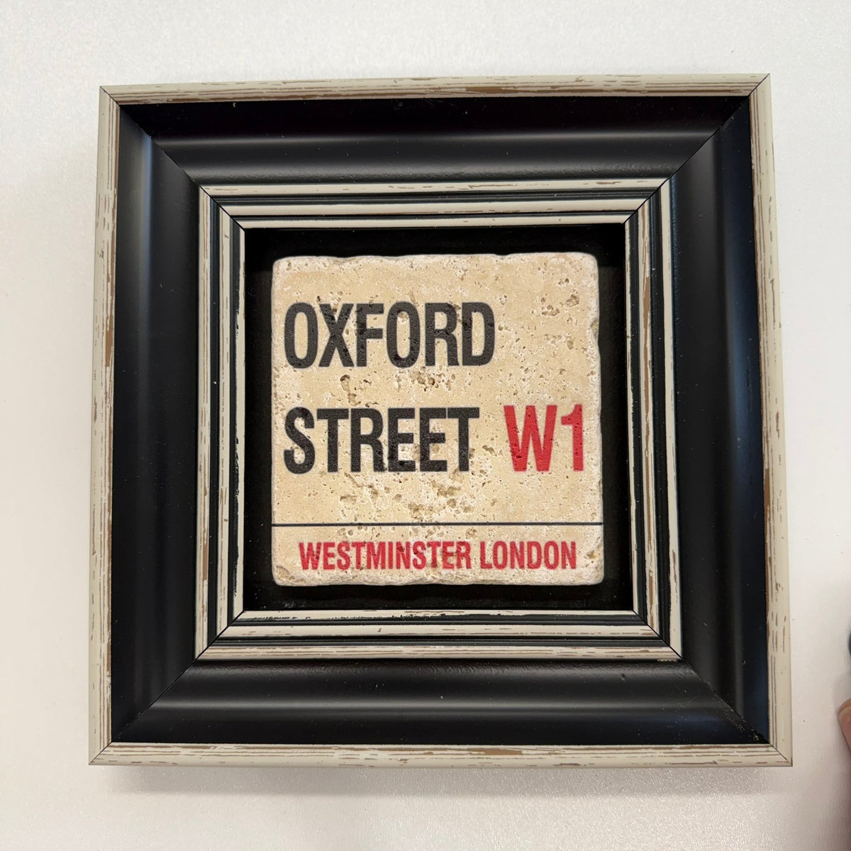 Variant Mapping v4 | london-oxford-street-natural-travertine-stone-coaster | with Black Frame | sha256:910dc954bc93