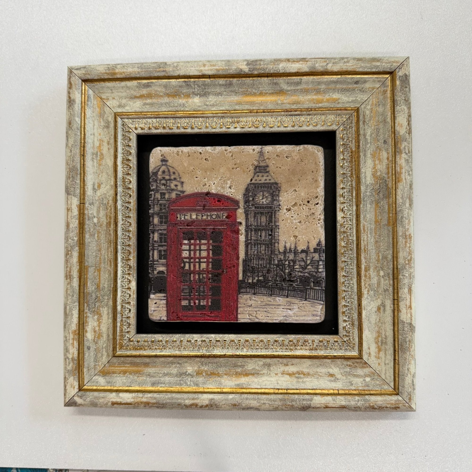 Variant Mapping v4 | london-phone-box-stone-coaster | with Gold Frame | sha256:e61527b7c2a7