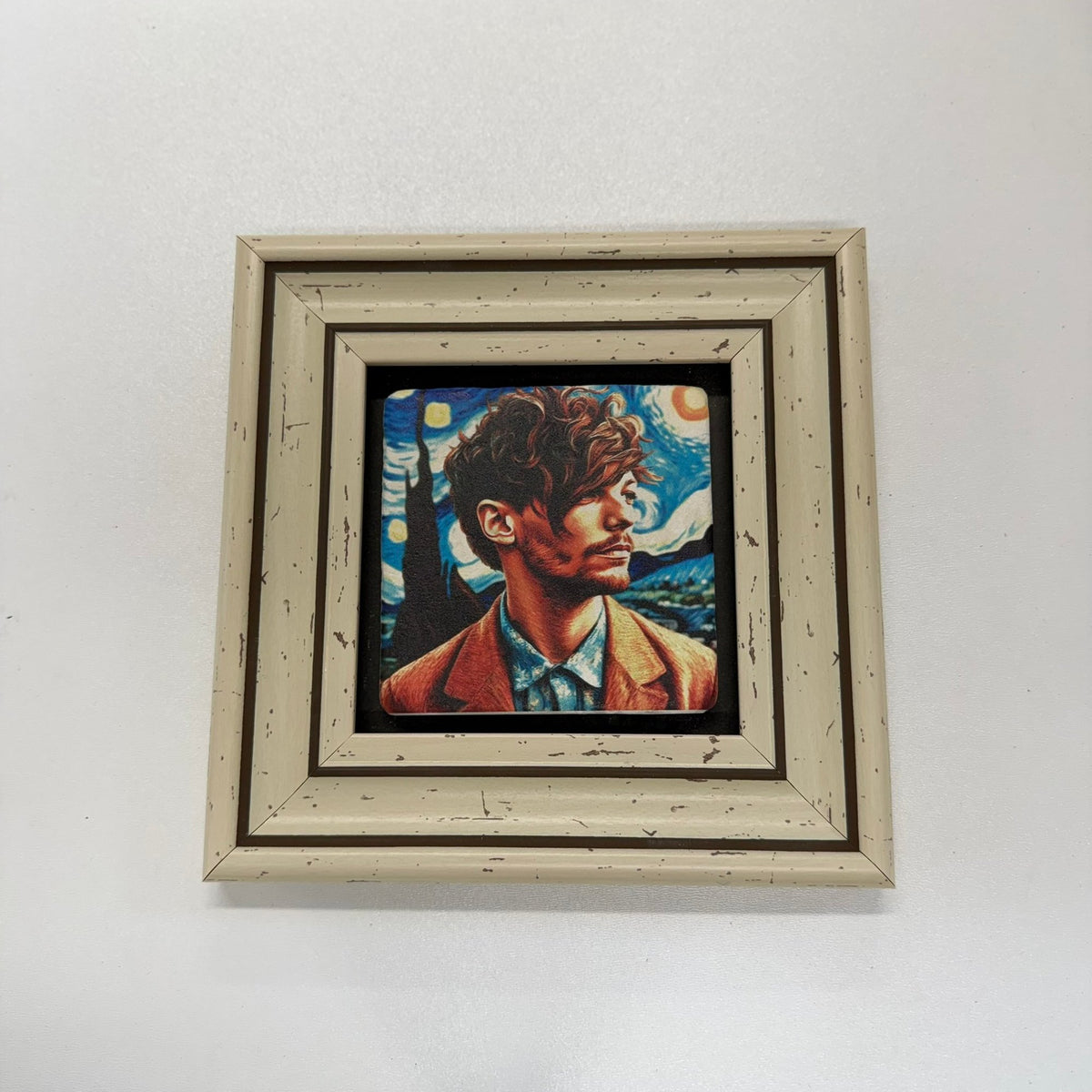 Variant Mapping v4 | louis-tomlinson-lights-down-natural-stone-coaster | with White Frame | sha256:7f5e5135f302